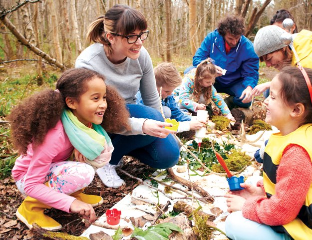 Volunteer to Spread Christmas Cheer - Lehigh Valley Style