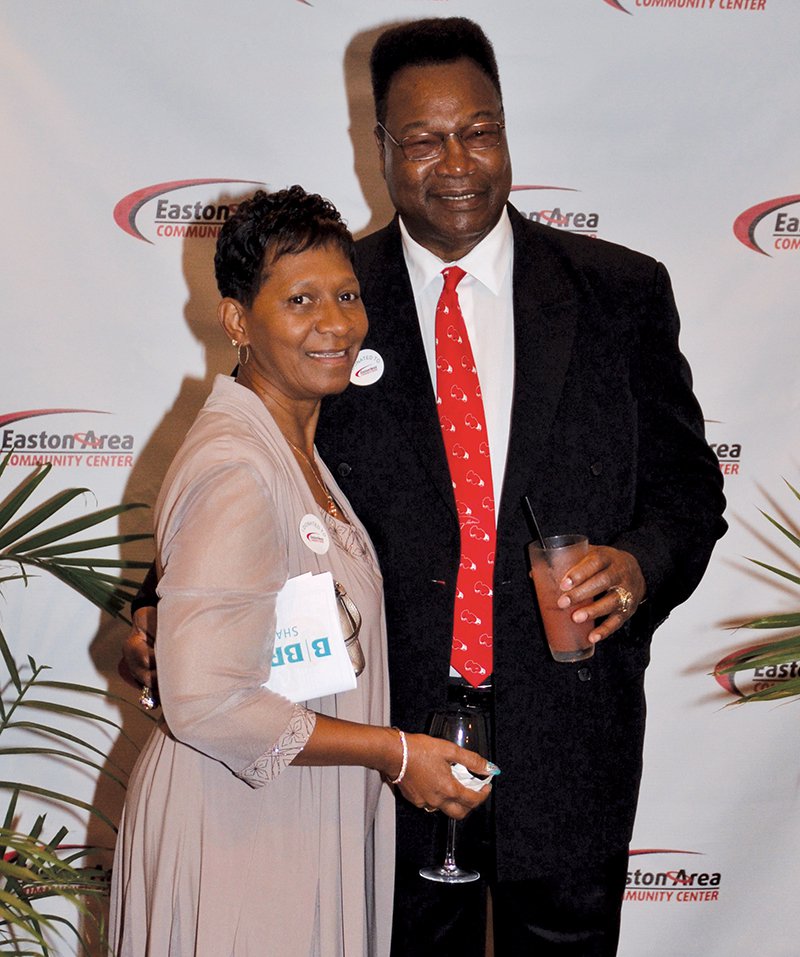 Diane and Larry Holmes.jpg