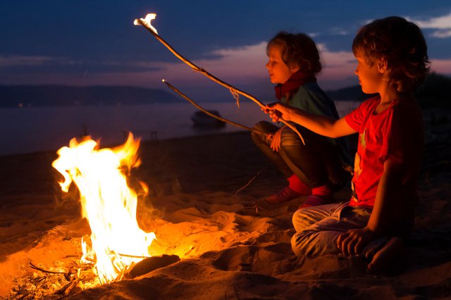 summer-bucket-list-kids-camping.jpg