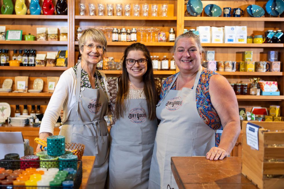 LVSAUG24-GtG_SchroppDryGoods_Owner&Employees.jpg